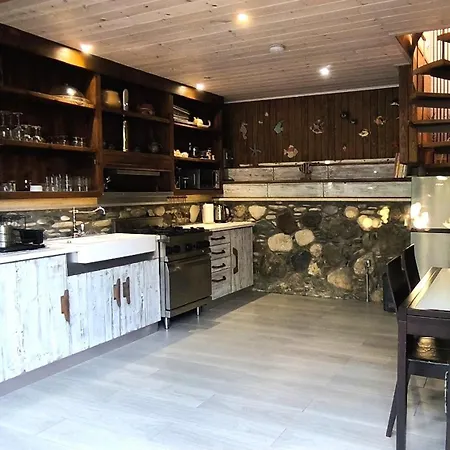 The Zephyr House -2- Chalet *