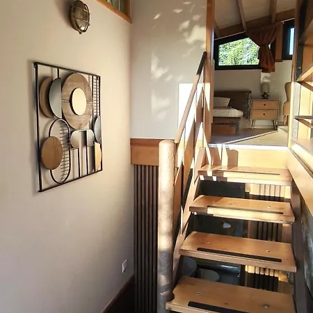 The Zephyr House -2- Chalet