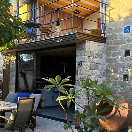 Dağ evi The Zephyr House -2- Pyrgos